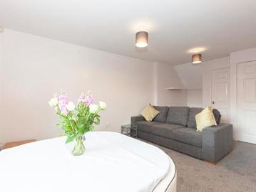 1 Bedroom Apartment To Rent In Hollow Way, Cowley, OX4