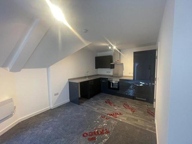 1 Bedroom Apartment To Rent In Highclere Drive, Carlton, Nottingham, NG4