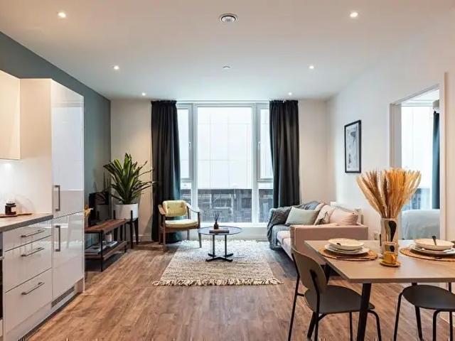 1 Bedroom Apartment To Rent In One Bed Apartment £ Gift Voucher Incentive *T&CsThe Almere, Avebury Boulevard, Central Milton Keynes, Milton Keynes, MK9