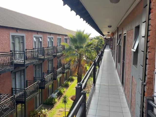 1 Bedroom apartment to rent in Langenhovenpark, Bloemfontein