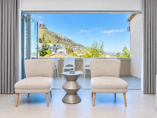 1 Bedroom apartment to rent in Sea Point, Cape Town