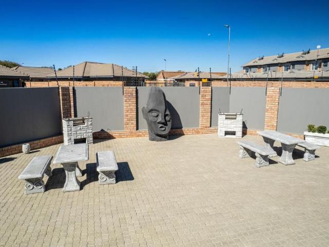 1 Bedroom apartment to rent in Secunda