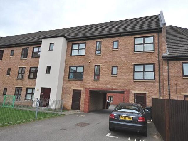 1 Bedroom Apartment To Rent In Standside, Northampton, NN5