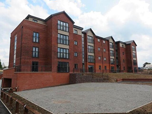 1 Bedroom Apartment To Rent In Robinson Crescent, Loughborough, Leicestershire, LE11