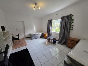 1 Bedroom apartment to rent in Rondebosch, Cape Town