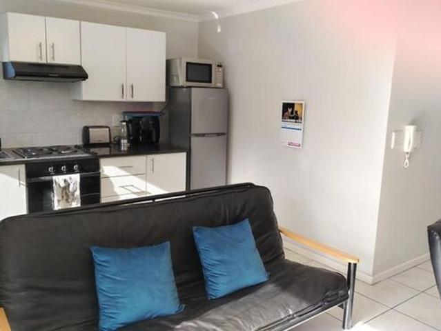 1 Bedroom apartment to rent in Rondebosch, Cape Town