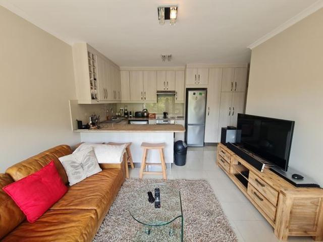 1 Bedroom apartment to rent in Rondebosch, Cape Town