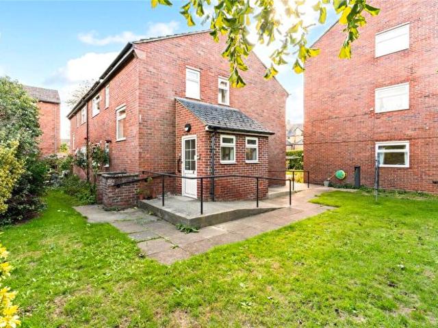 1 Bedroom Apartment To Rent In Walton Manor Court, Oxford, Oxfordshire, OX2