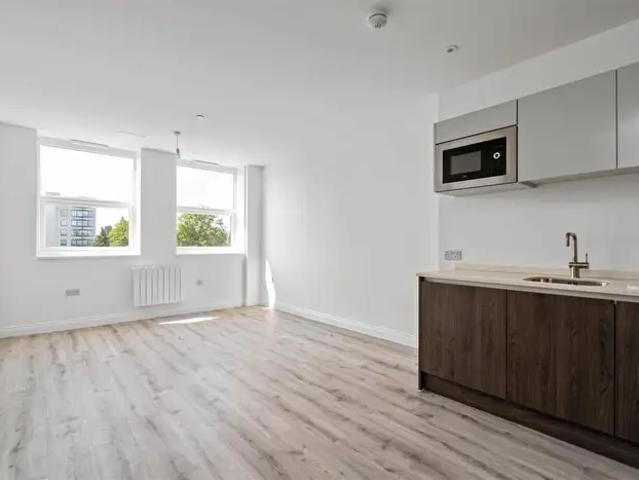 1 Bedroom Apartment To Rent In Warwick Road, Solihull, B91