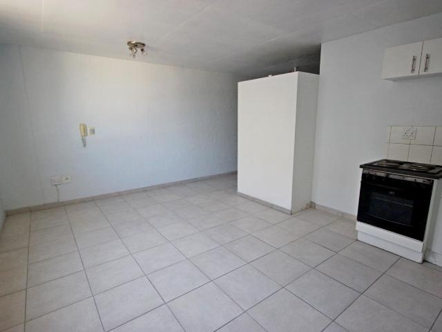 1 Bedroom apartment to rent in Wynberg, Cape Town