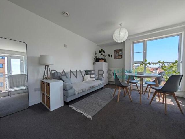 1 Bedroom Apartment To Rent In Vaughan Way, Leicester, LE1