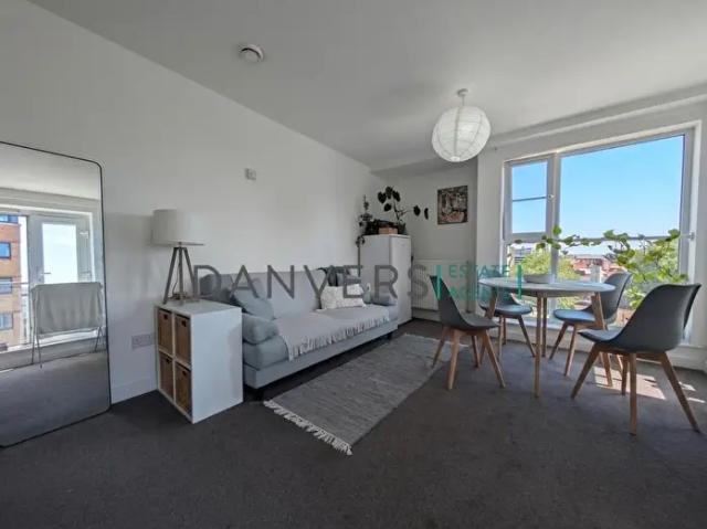 1 Bedroom Apartment To Rent In Vaughan Way, Leicester, LE1
