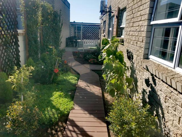 1 Bedroom apartment to rent in Van Riebeeckstrand, Melkbosstrand