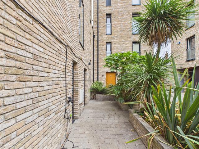 1 bedroom apartment to rent in vesta street new islington manchester m4