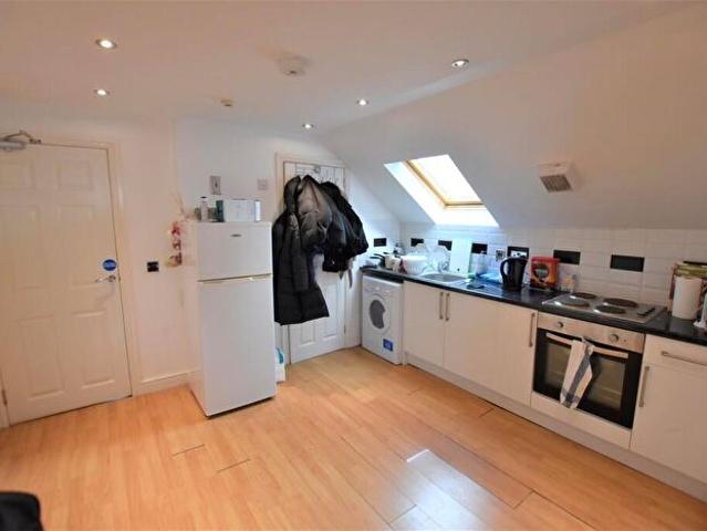 1 Bedroom Apartment To Rent In York Road, Leicester, LE1