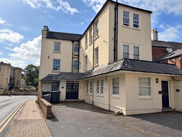 1 Bedroom Apartment To Rent In York Road, Town Centre, Northampton, NN1