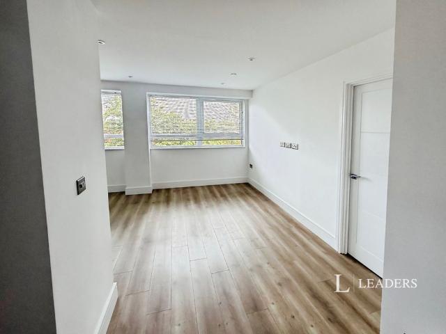 1 bedroom apartment to rent Wood Street, East Grinstead, West Sussex, RH19