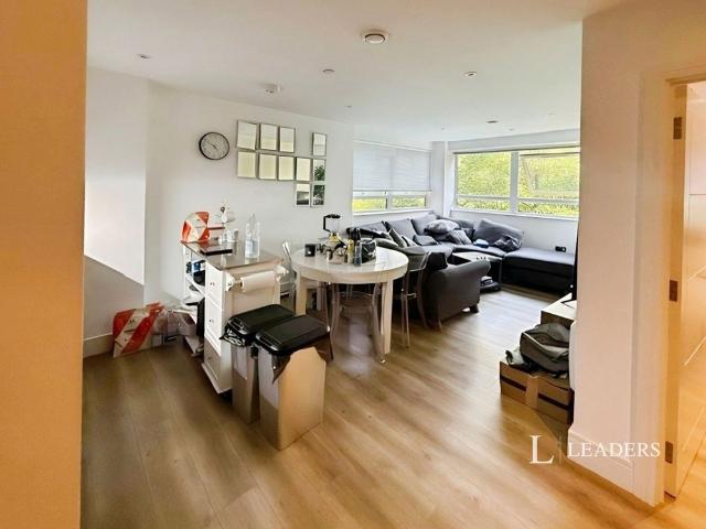1 bedroom apartment to rent Wood Street, East Grinstead, West Sussex, RH19