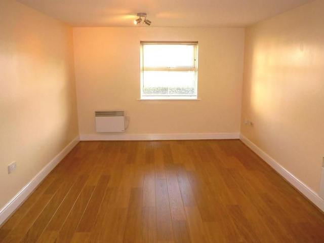 1 bedroom apartment to rent Victoria Place, North Road, Woking, GU21