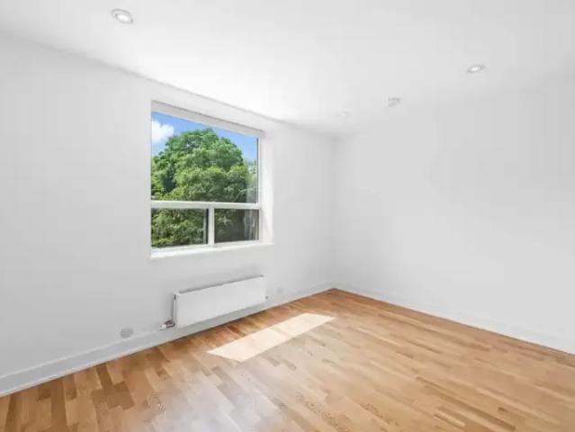 1 Bedroom Apartment Toronto ON 105565162