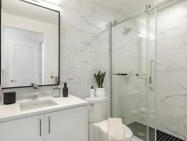 1 Bedroom Apartment Toronto ON LS100630520