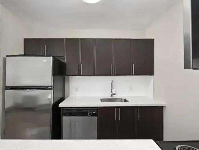 1 Bedroom Apartment Toronto ON LS104781932