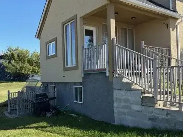 1 Bedroom Apartment Trochu AB 105150971