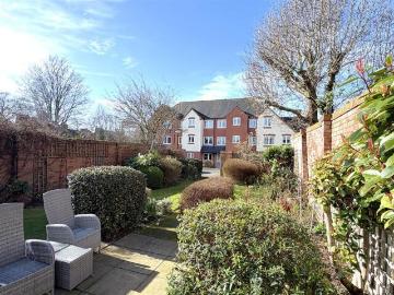 1 Bedroom Apartment Warwick Warwickshire 101674737
