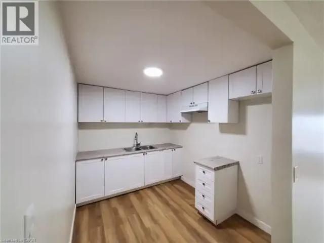 1 Bedroom Apartment Welland ON 103012086