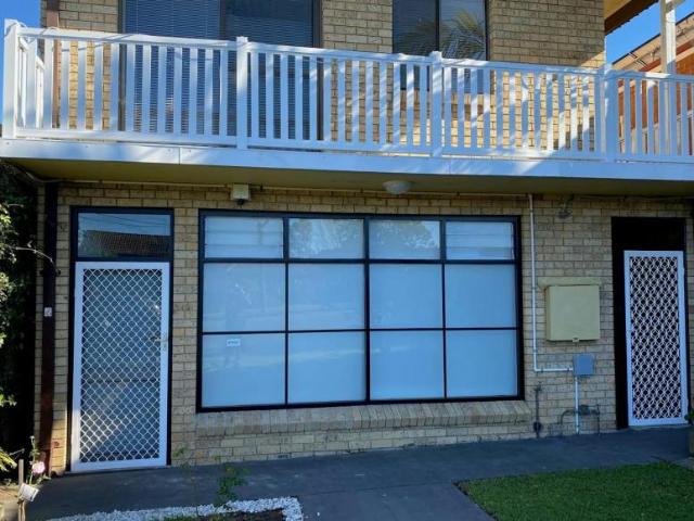 1 Bedroom Apartment West Wollongong NSW 105943299