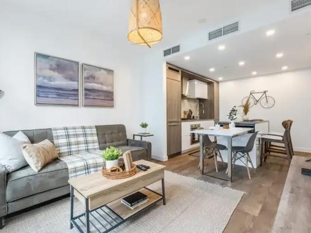 1 Bedroom Apartment White Rock BC 105269117