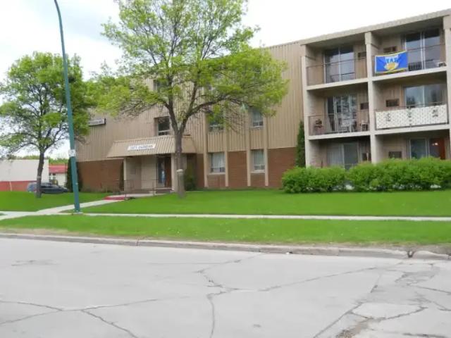 1 Bedroom Apartment Winnipeg MB 104862767