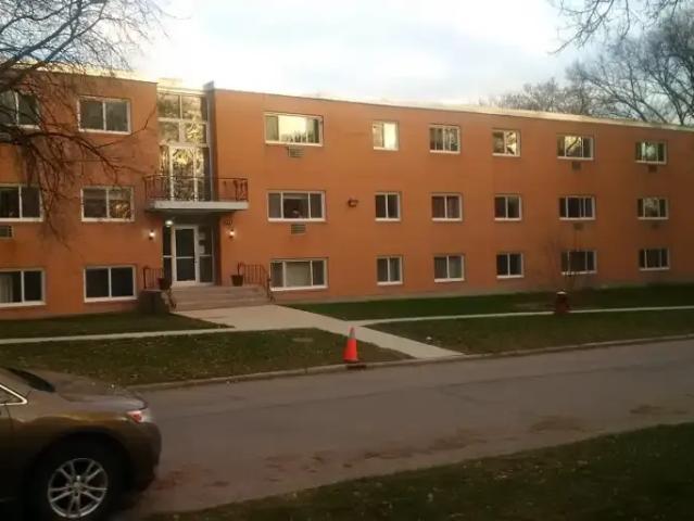 1 Bedroom Apartment Winnipeg MB 104887882