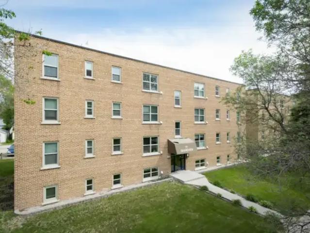 1 Bedroom Apartment Winnipeg MB 105394189