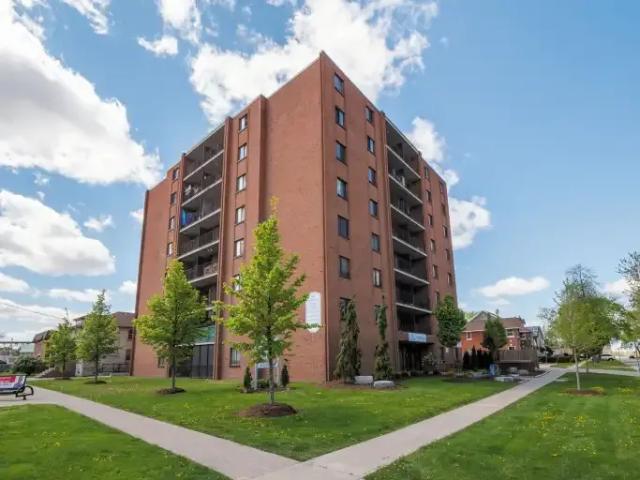 1 Bedroom Apartment Windsor ON 105070954