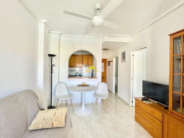 1 BEDROOM APARTMENT WITH COMMUNAL POOL IN ACEQUIÓN, TORREVIEJA
