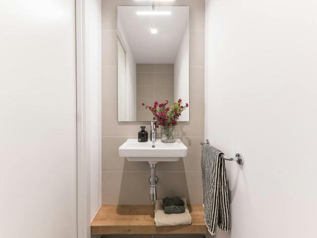 1 Bedroom Apartment with Communal Terrace in Gràcia, Barcelona Amsterdam Apartments for Rent