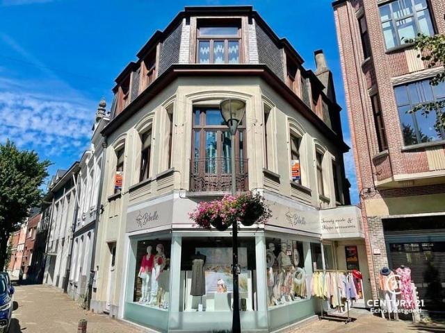 1 bedroom apartment with a view of the Grote Markt in Turnho