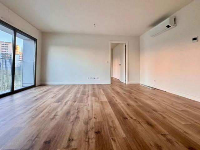 1 Bedroom Apartment with a view, Lumiar, Lisboa
