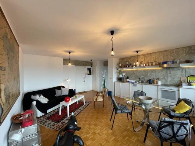 1 bedroom apartment with a balcony and panoramic views