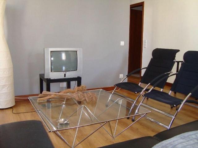 1 Bedroom Apartment with garden, Monte Estoril, Cascais