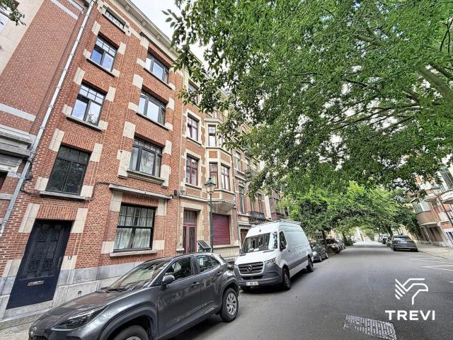 1 bedroom apartment with garden