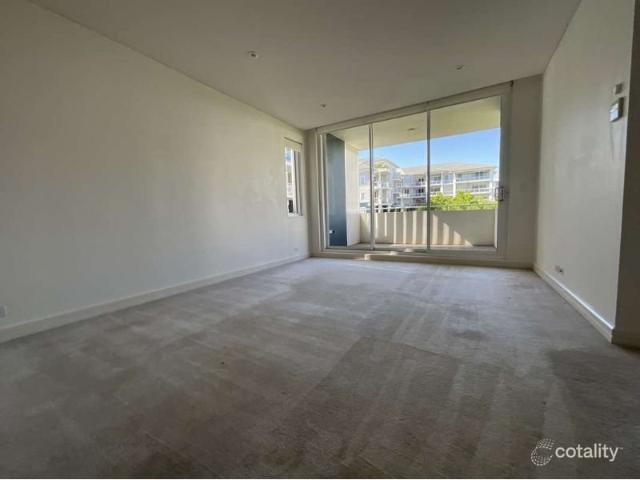1 Bedroom apartment with study and parking
