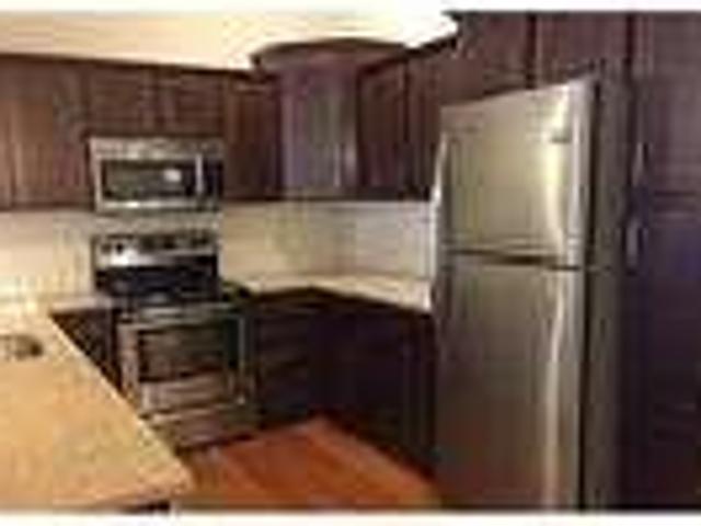 1 Bedroom Apartment with Study Great Location