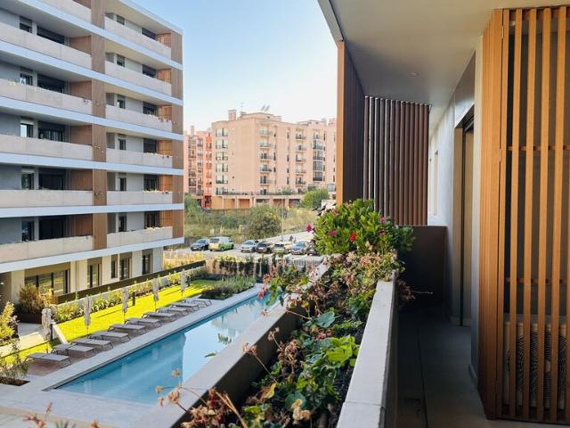 1 Bedroom Apartment with swimming pool, Telheiras, Lisboa