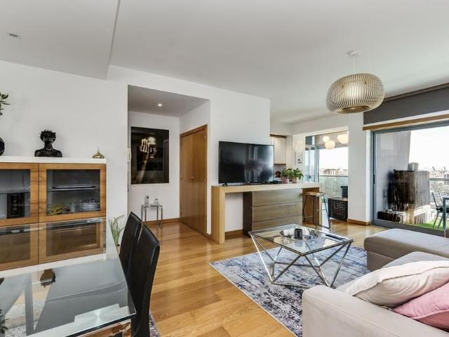1 Bedroom Apartment with parking, Telheiras, Lisboa