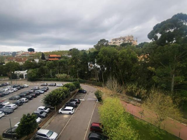 1 Bedroom Apartment with parking, Cascais