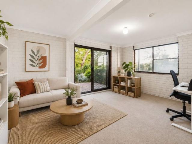 1 bedroom apartment with parking & peaceful outlook