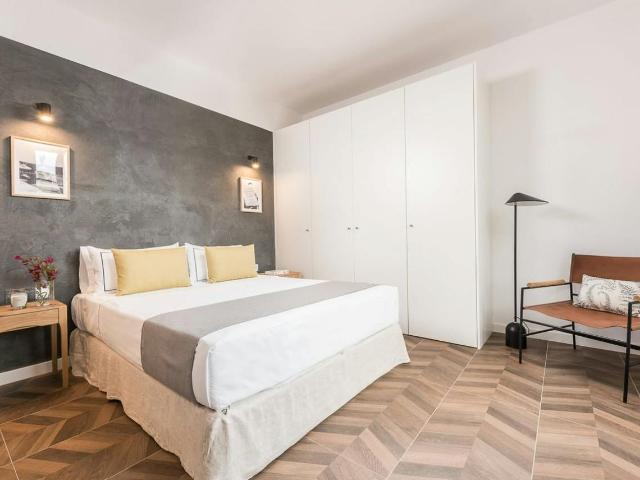 1 Bedroom Apartment with Rooftop Terrace in Eixample, Barcelona Amsterdam Apartments for Rent