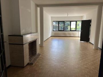 1 Bedroom Apartment with Terrace Garden & ATELIER